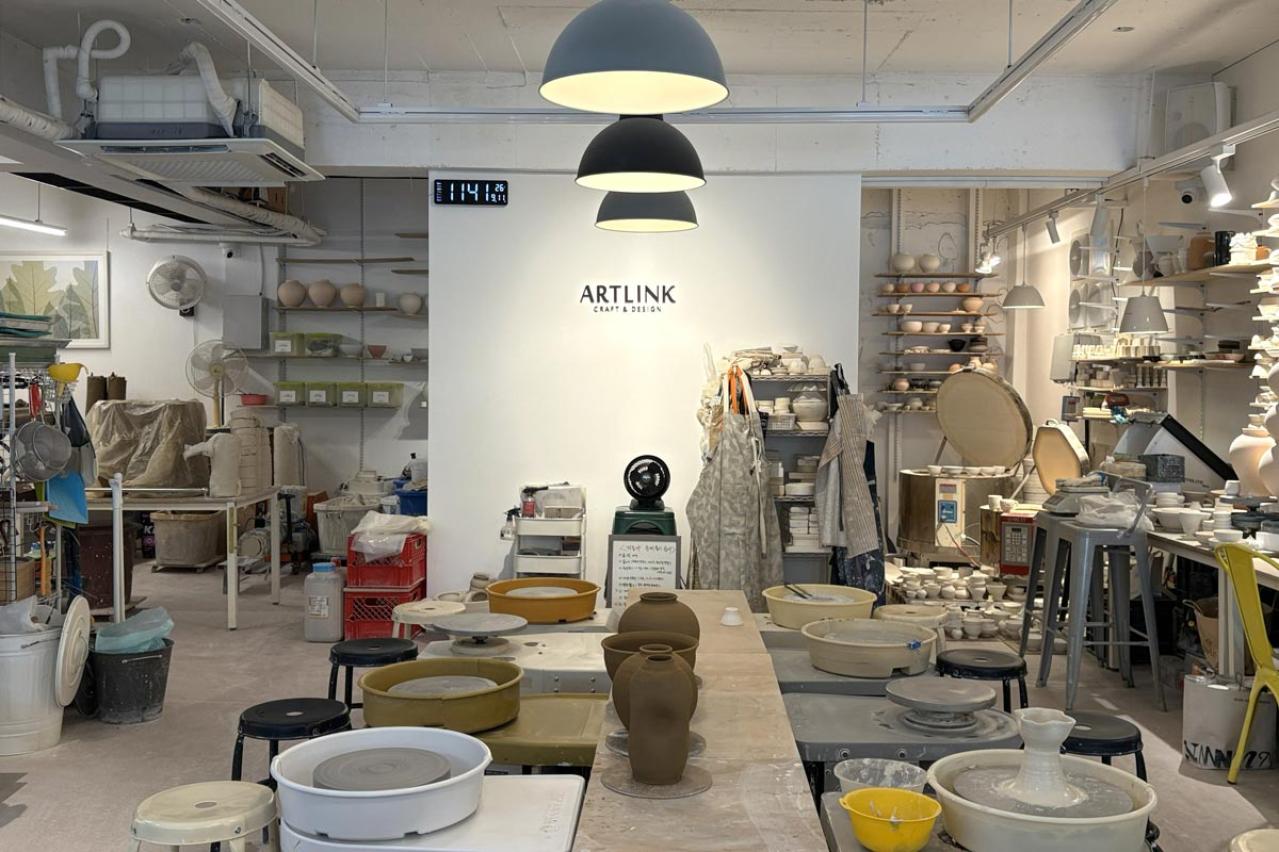 【Stray Kids】ヒョンジンも通う韓国旅行の新定番！陶芸教室と牛カルビから作る絶品カルビチムとは？（画像2）