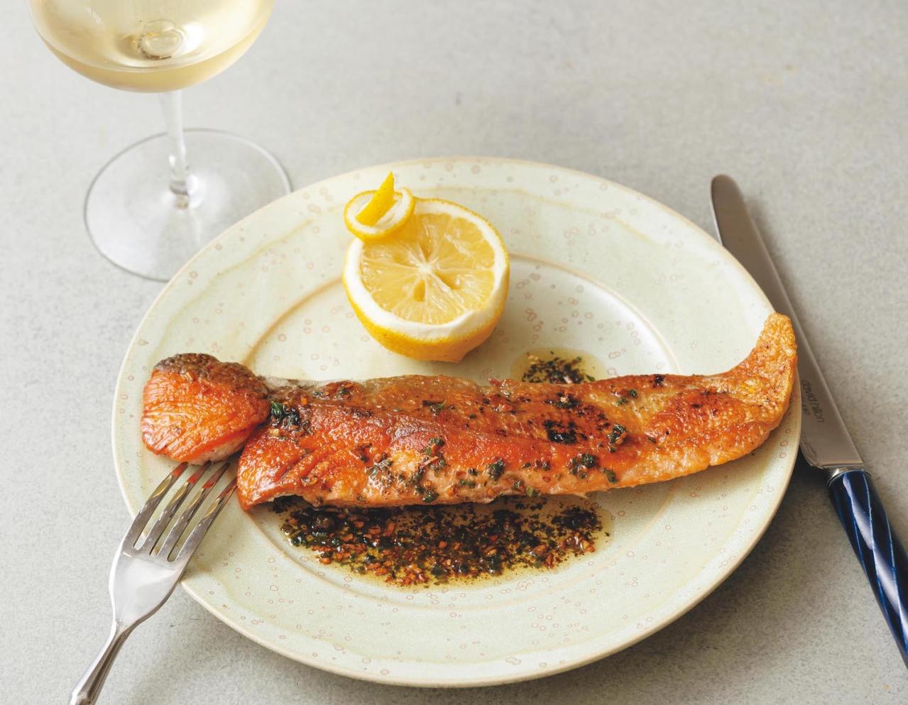 洋風のごちそうが意外と簡単にできる【三國シェフ】流のコツとは？「豚ヒレ肉のクリームシチュー／魚のムニエル」（画像6）