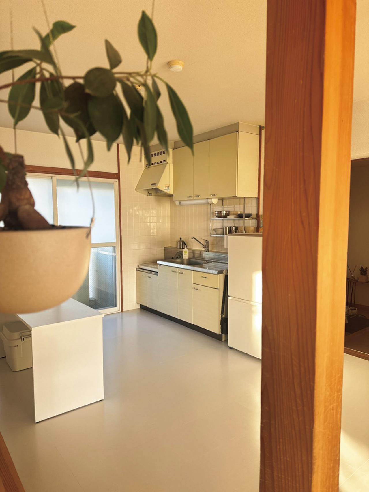 食器はたったのこれだけ！モノに振り回されない暮らしの極意。ミニマリスト流「持たない暮らし」実例（画像7）