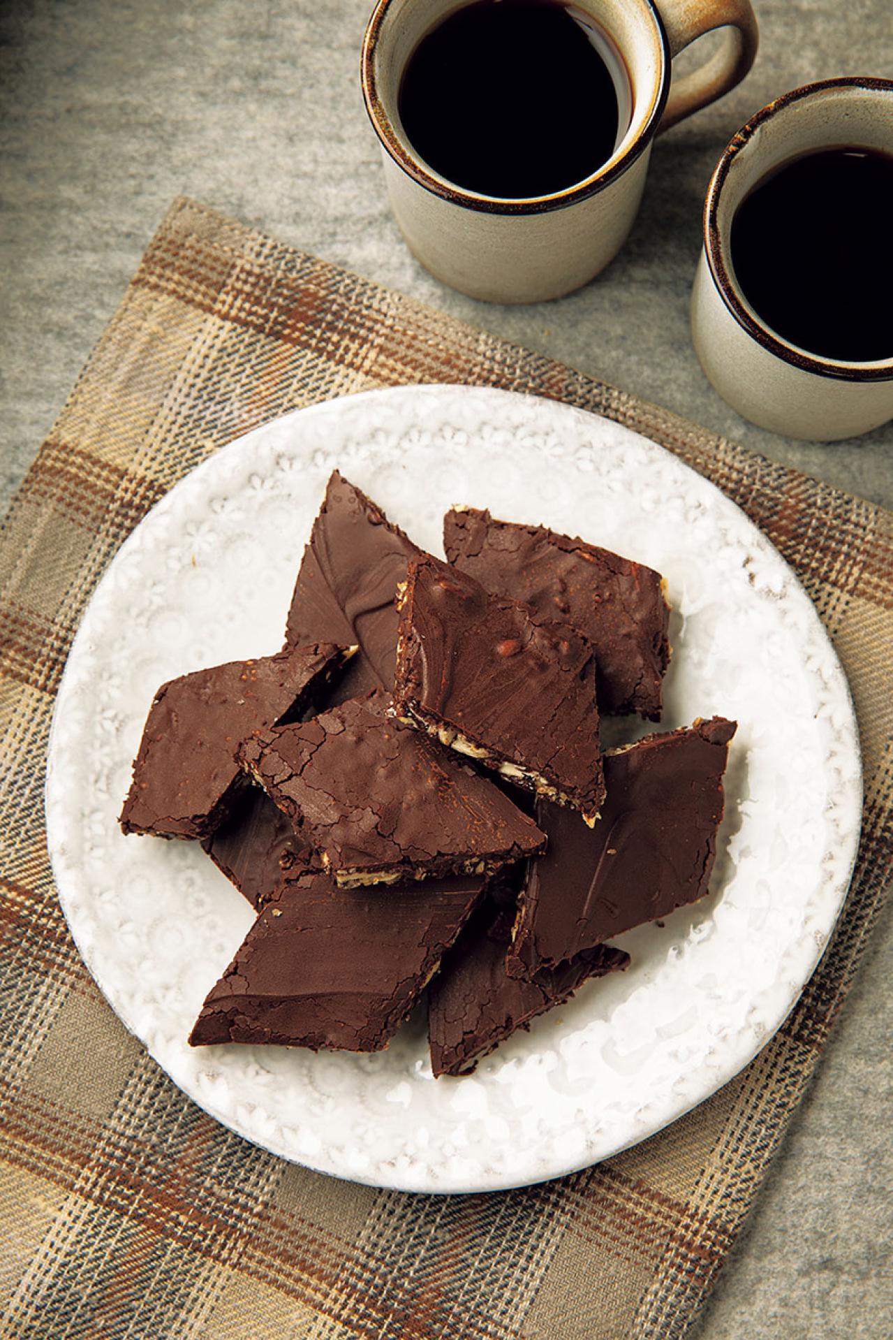 食べるたび、キレイに近づく。50代からのバレンタイン「ごまのプラリネショコラ」と「ごま豆乳ゼリー」（画像2）