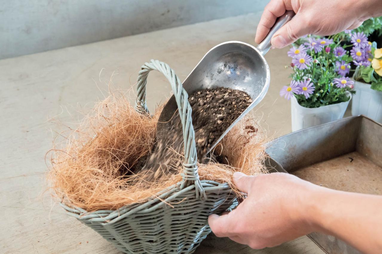 フローラ黒田園芸【黒田健太郎さん流】オーバル＆ラウンド形バスケットの寄せ植え。2つセットで飾るのがポイント！（画像11）