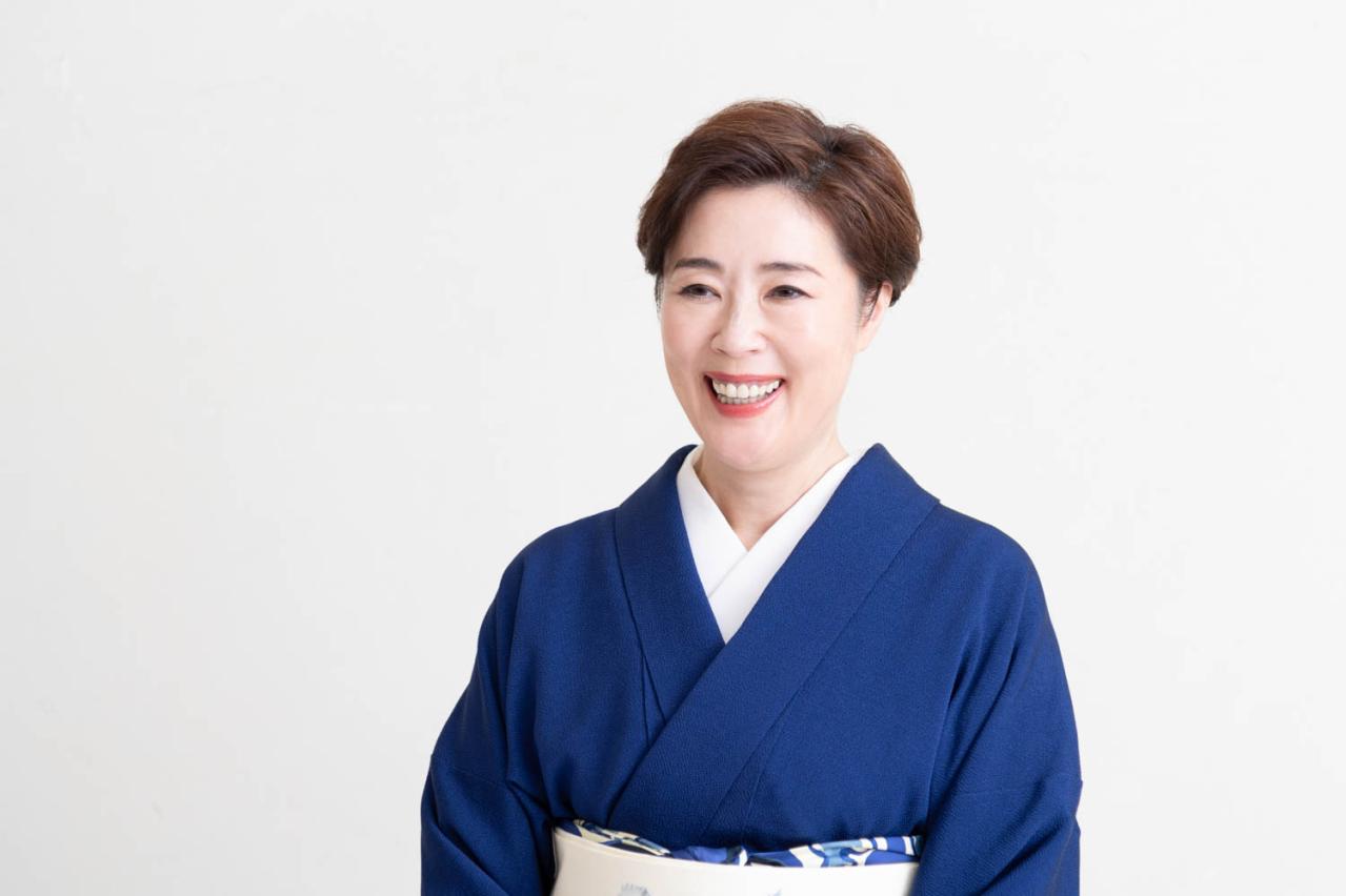 顔面麻痺の症状に苦しみ「もう表に出られないかも」と悩んだ日々。病を経て思った「大事にすべきこと」【寺島しのぶさんのターニングポイント＃2】