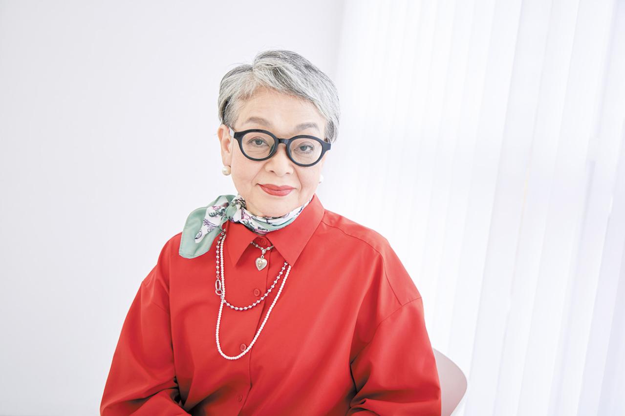  人気シニアユーチューバー【きょうこばぁばさん】年齢を重ねてもカッコよくいられる秘訣は？「白髪染めをやめたらいい感じに」（画像6）