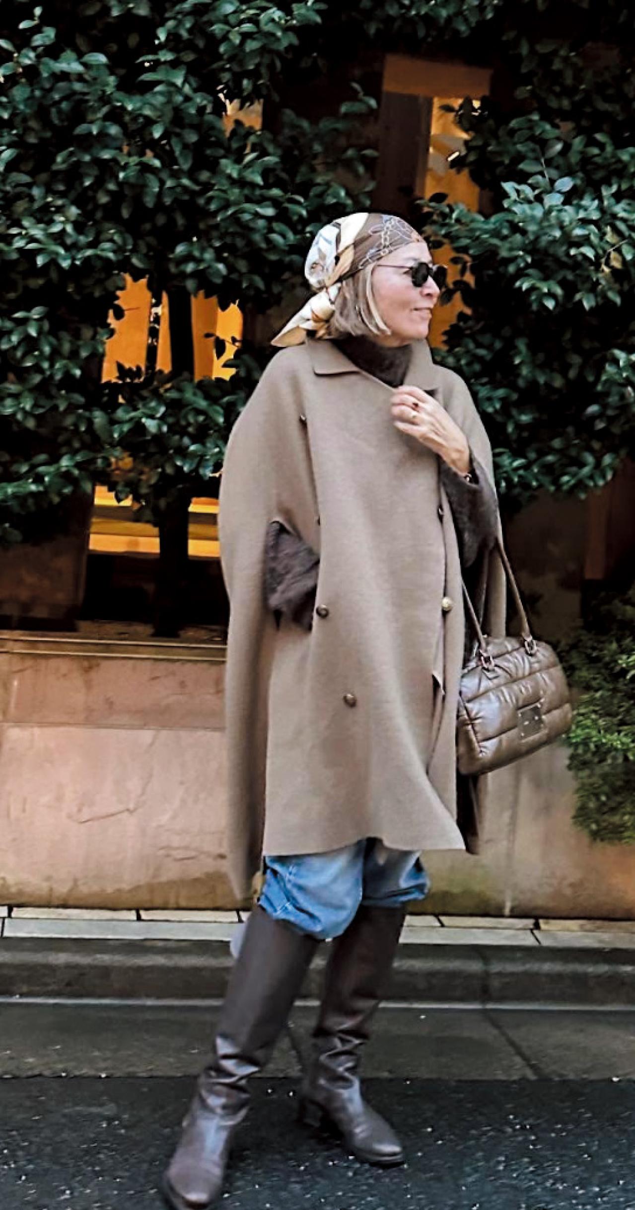 インフルエンサー【信田教子さん・65歳】おしゃれな髪型のポイントは“白髪を生かしながらぼかすハイライト”（画像3）