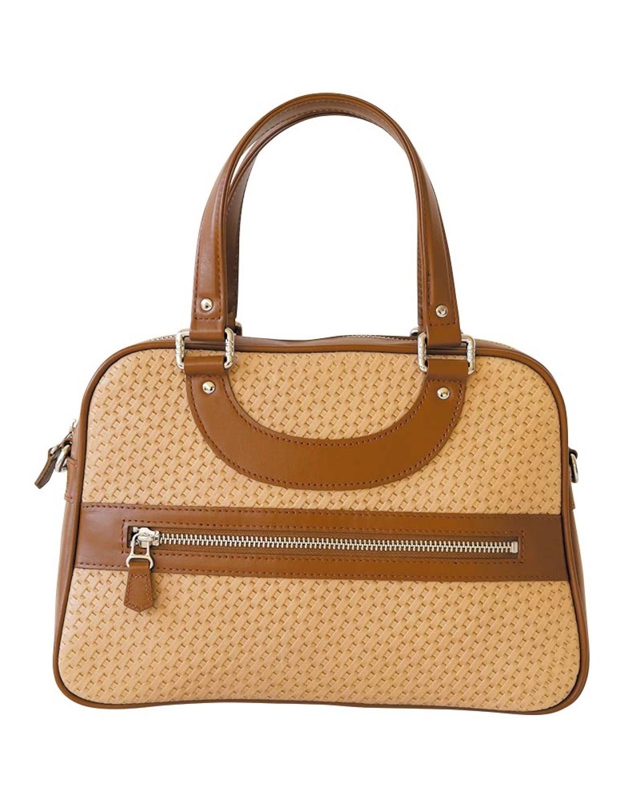 【50代からのハンドバッグ＆ボストンバッグ】スタイリストが厳選！どんな服でも品よく見せる名品バッグ（画像4）