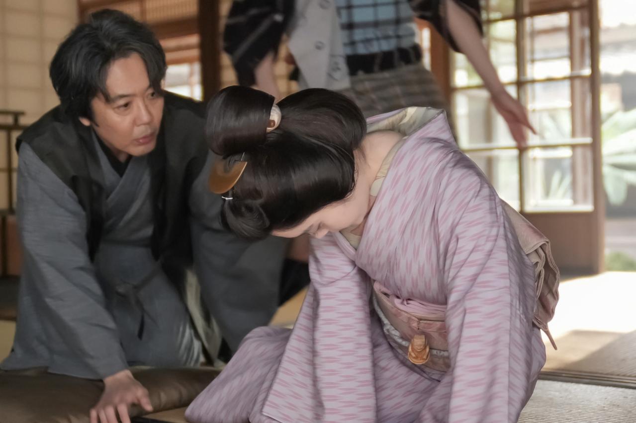 なぜかこの一文だけが流暢——トキの「I want to be with you」が胸に響いた【ばけばけ】第22週（画像5）