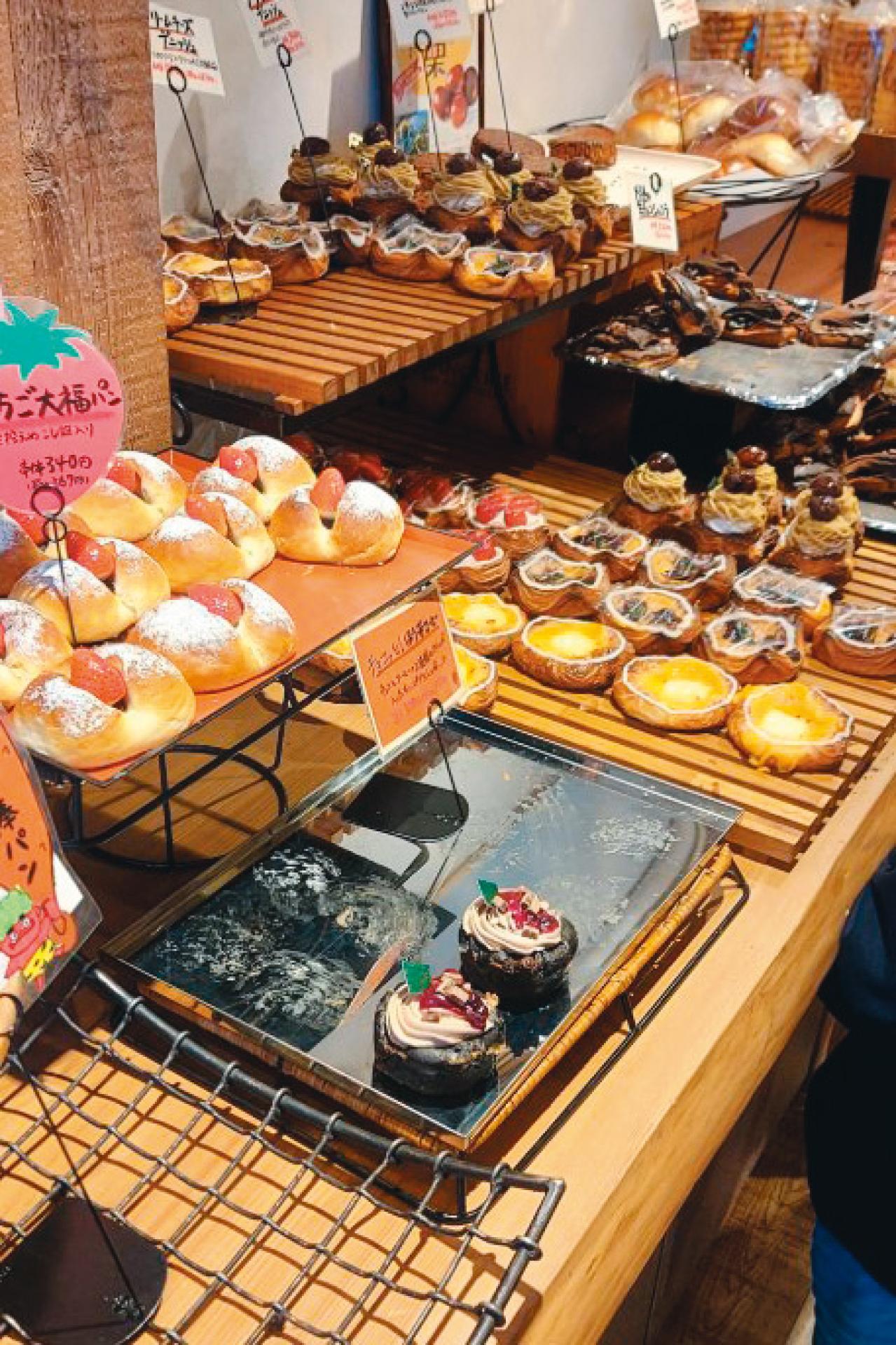 【50〜60代読者モデル】がぶっちゃけトーク！ふわふわ食パンで作るサンドイッチの「危険な誘惑」とは？（画像4）