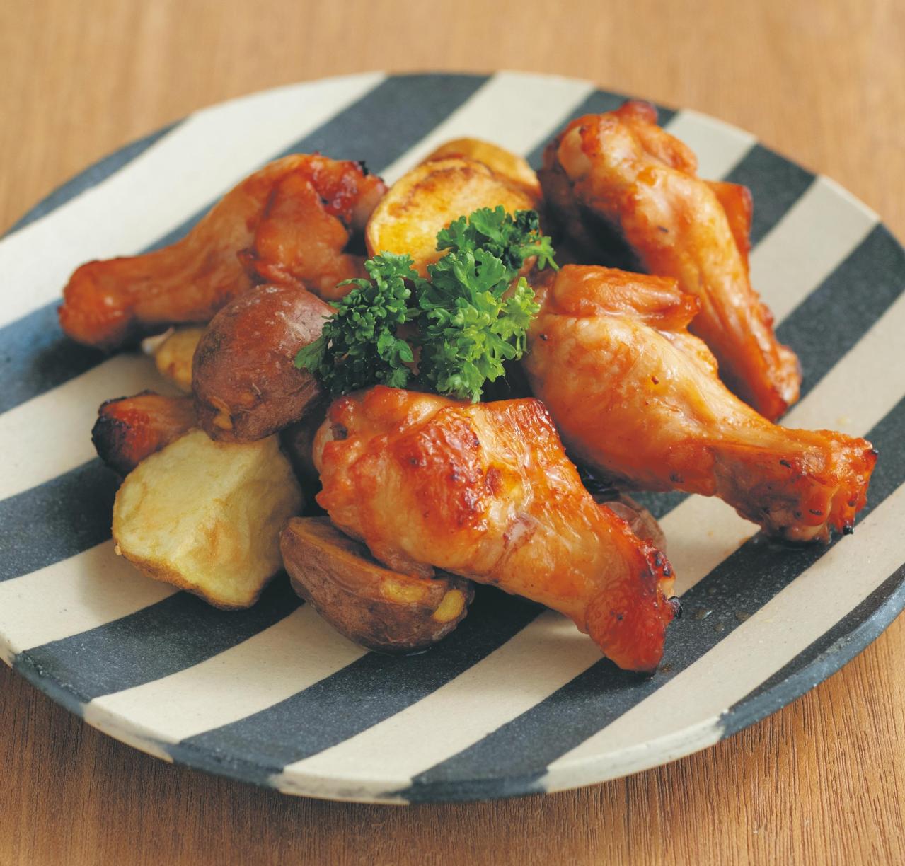 だしとトマトのダブルのうまみで絶品【無限つゆ＋ケチャップ】のおかず2選「和風えびチリ／手羽元グリル」（画像4）