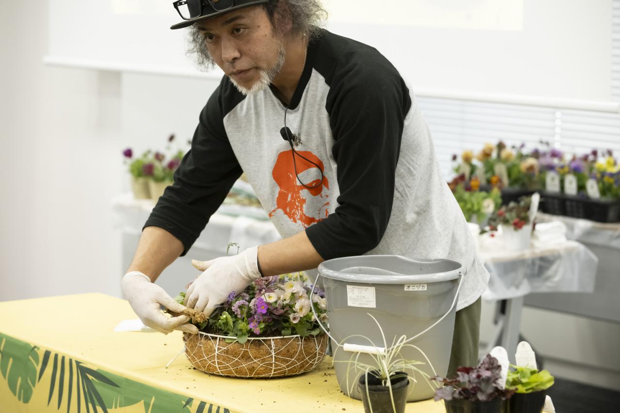 人気YouTuber【オニちゃん】が伝授！おしゃれな「寄せ植え」を作る3つのルールとは？（画像7）