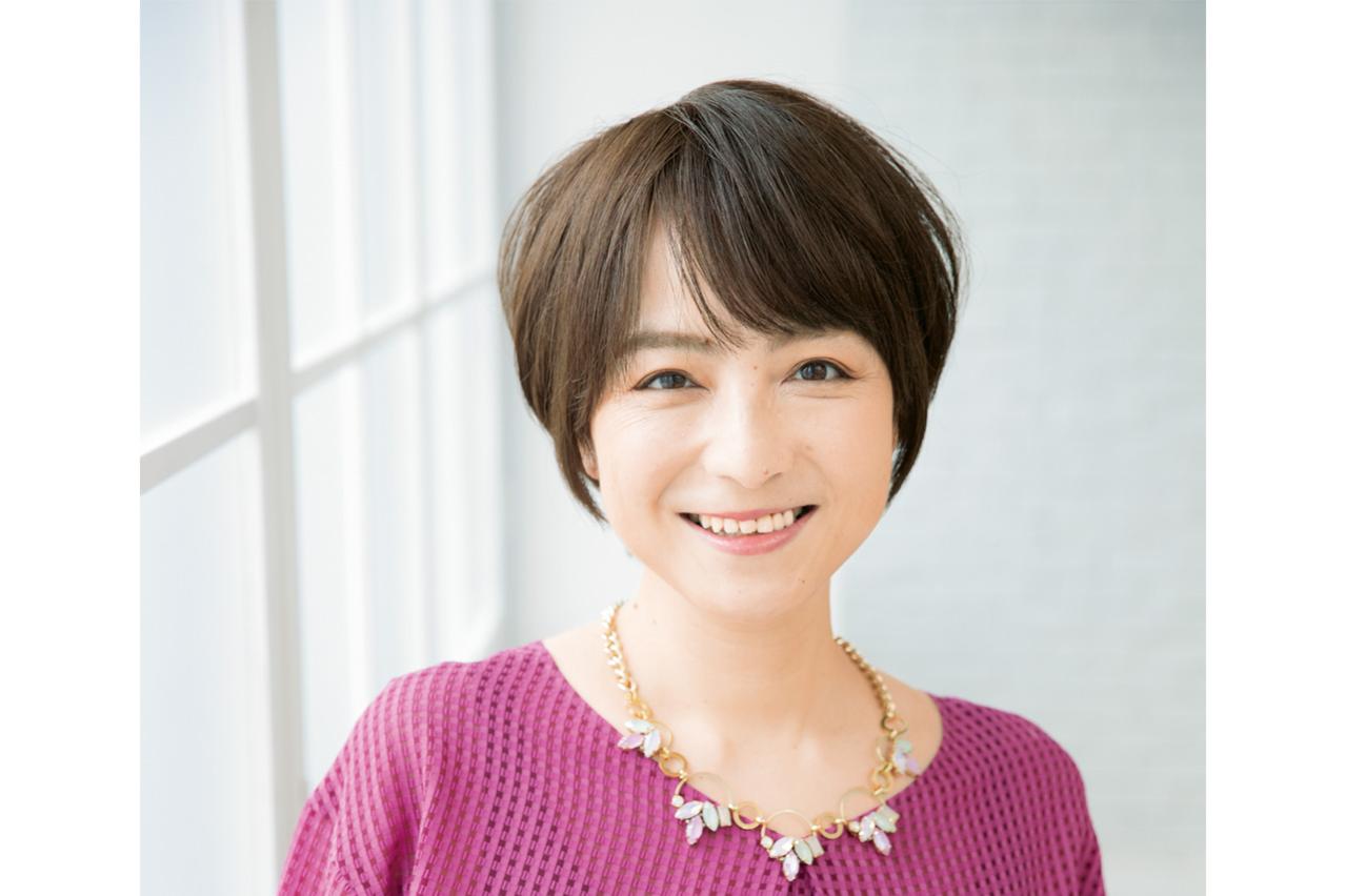 【50代からの最旬ショートヘア】2選。丸みシルエットで自然なふんわり感をプラス！