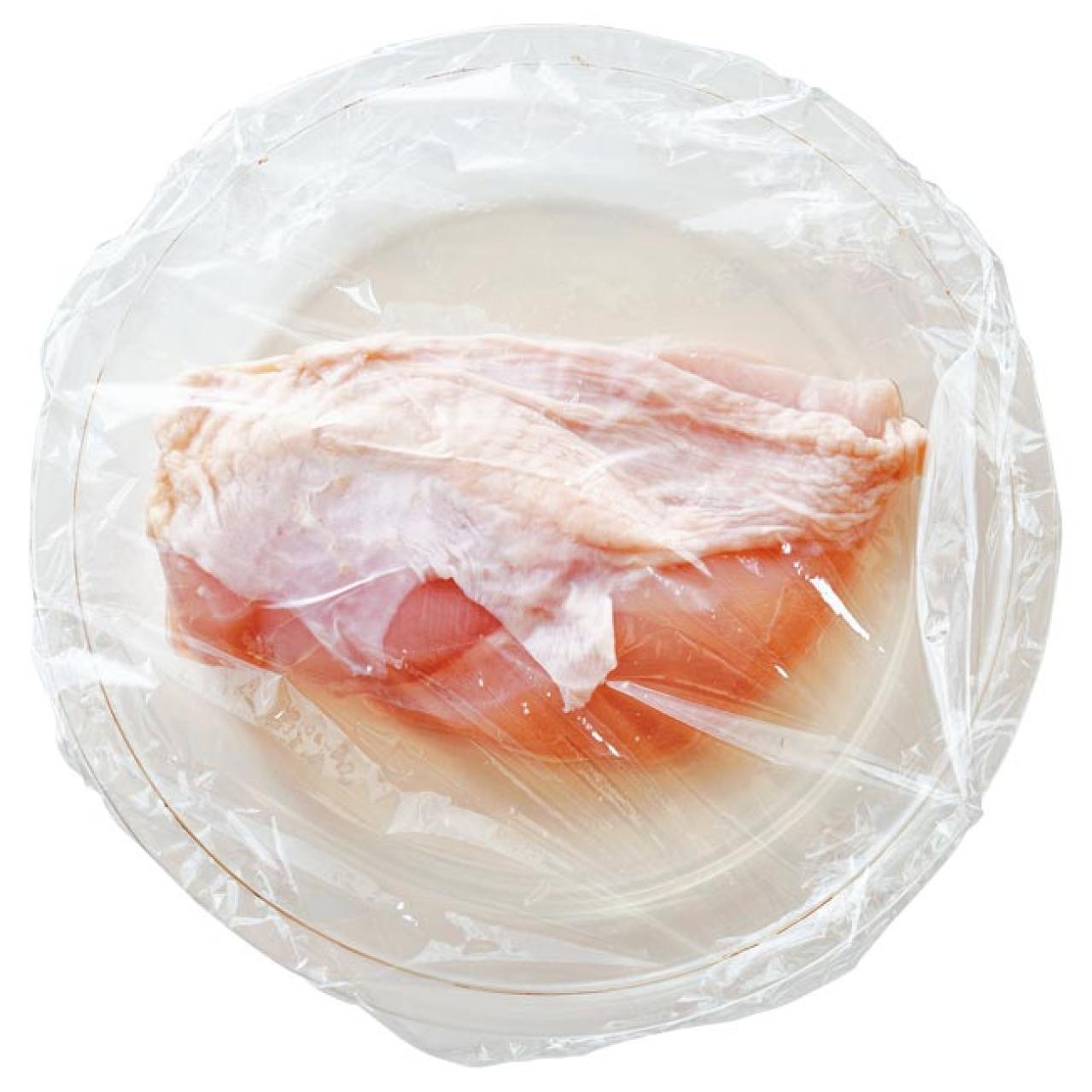 79歳・石原洋子さんの【電子レンジごはん】鶏むね肉をしっとり蒸し鶏にする基本とアレンジ2品（画像3）