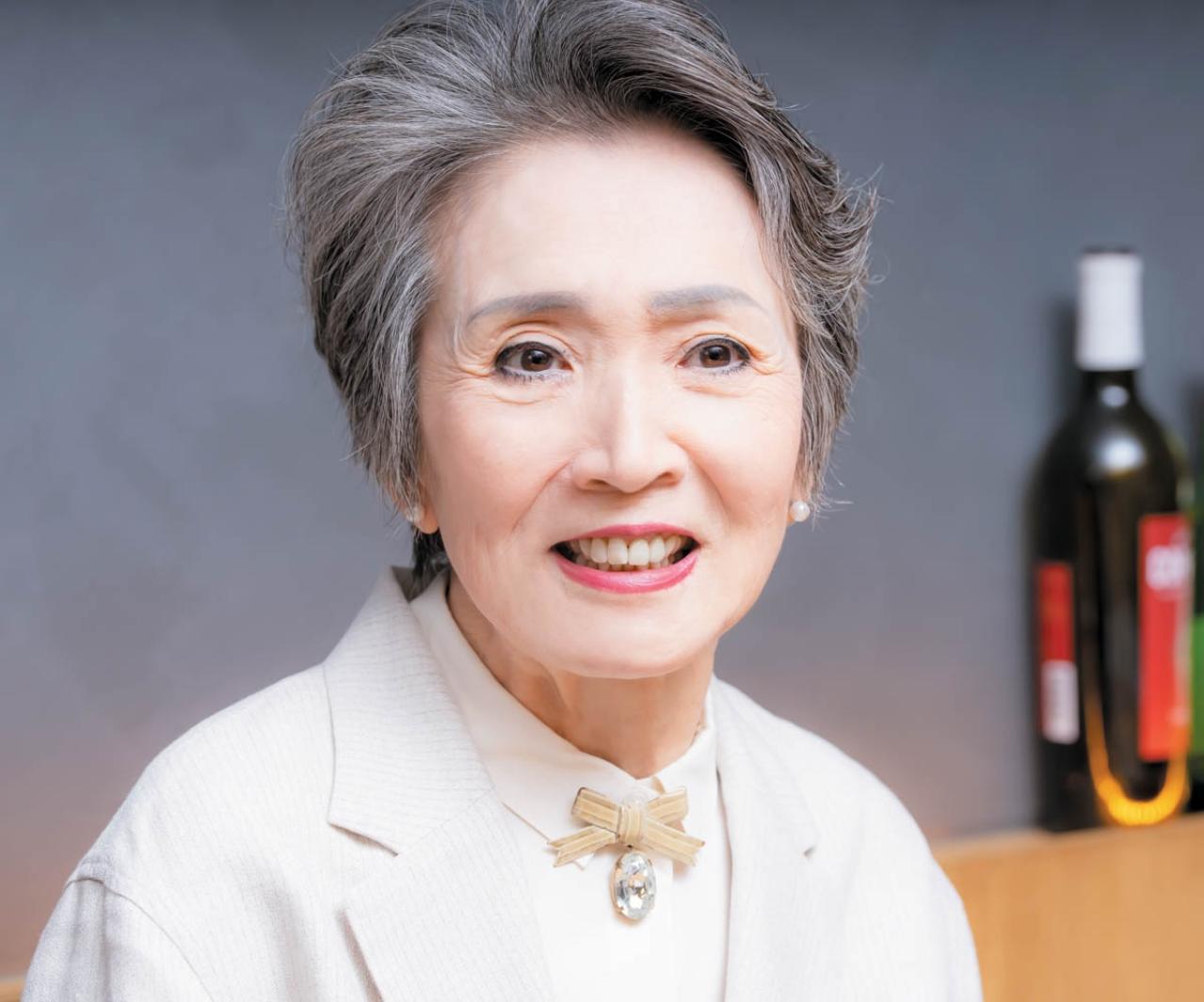 週刊誌に書かれた“あやしい噂”も笑い話に【美川憲一さん×安奈淳さん】の長い友情と「歌い続ける」日々（画像3）