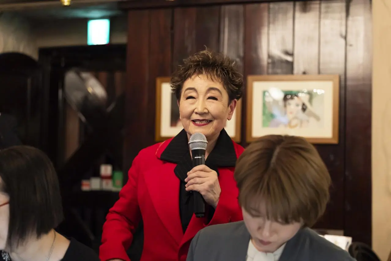 加藤登紀子さん82歳】ジブリ映画『紅の豚』の歌姫ジーナの生きた100年 