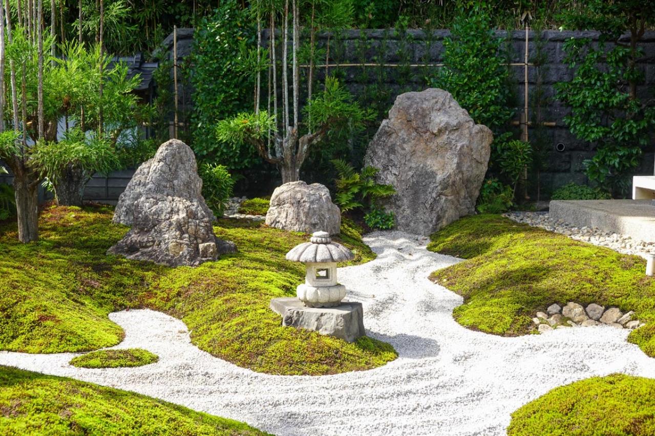 夏の水やり・草取りを減らしたい人へ。砂利でつくる【グラベルガーデン】の基本とおすすめ植物8選（画像3）