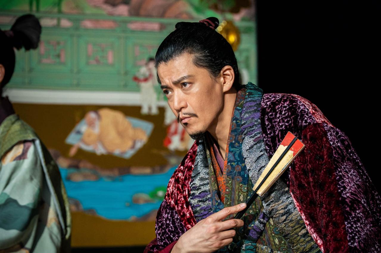 織田信長（小栗旬）
