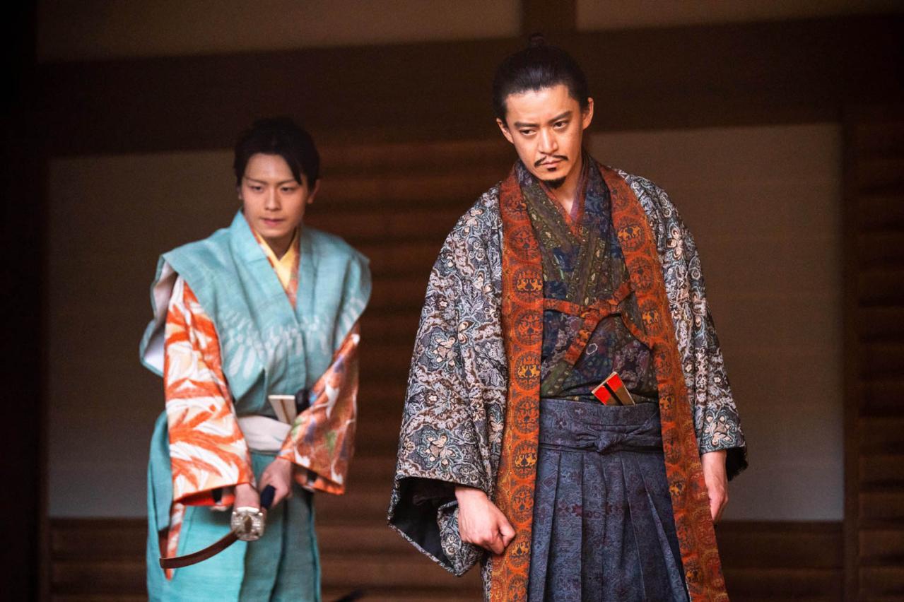 織田信長（小栗旬）