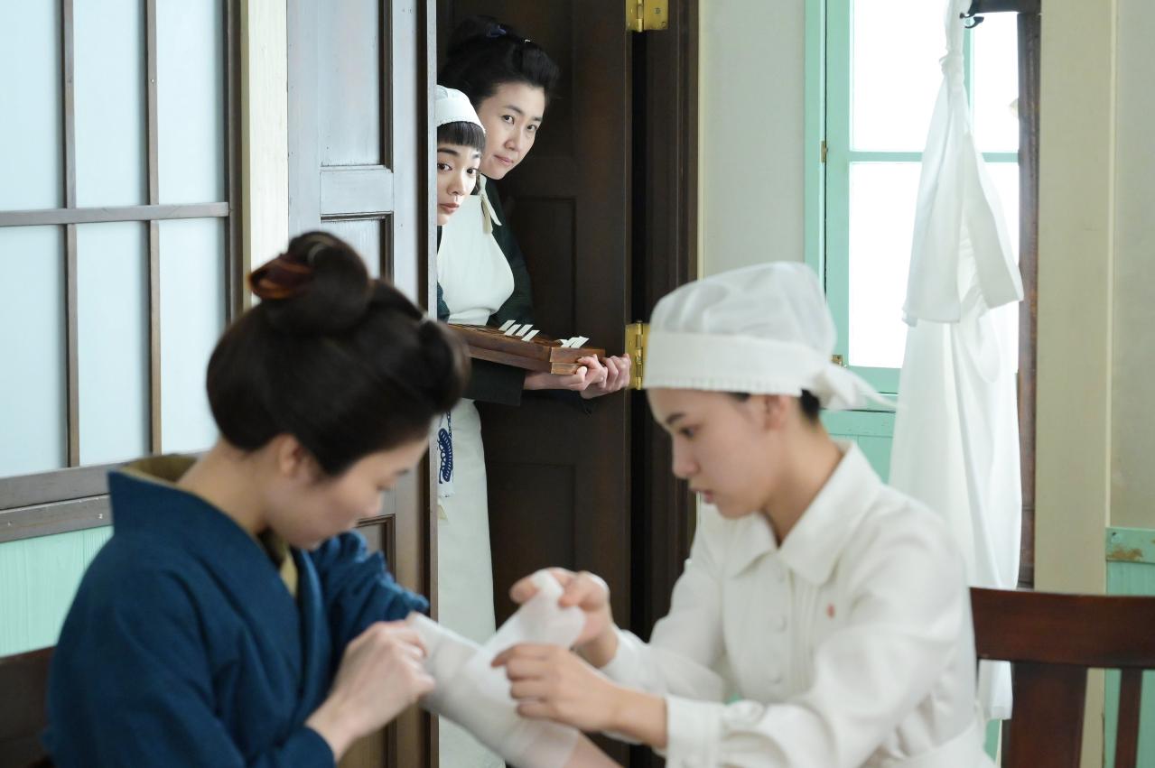朝ドラ【風、薫る】ツヤを見守りながら、現実の厳しさを思い知る回。「きっと夢は叶う」と信じるりんの、お嬢様の立ち位置（画像5）