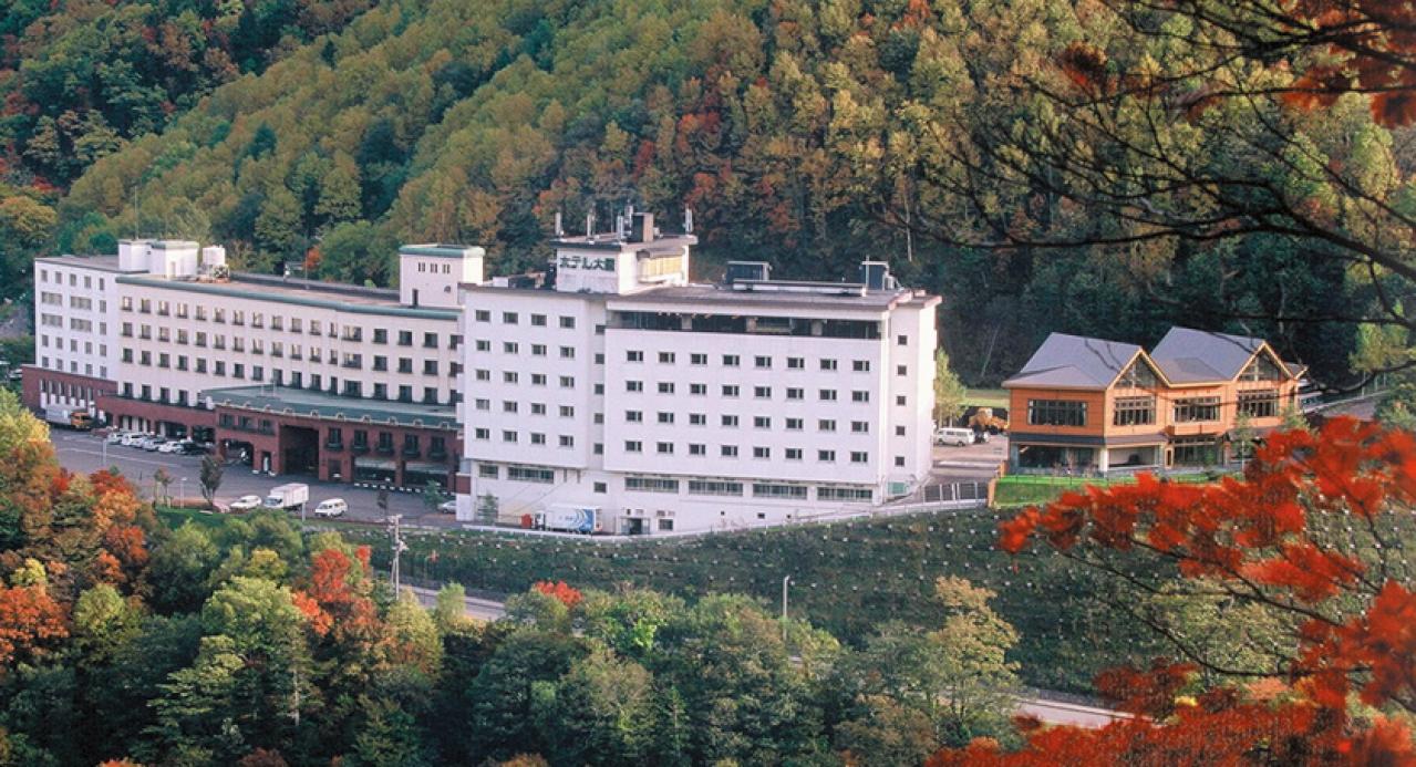 夏に行きたい北海道の温泉宿3選【阿寒湖・新冠・層雲峡】涼風に包まれる露天風呂と海景色　（画像12）