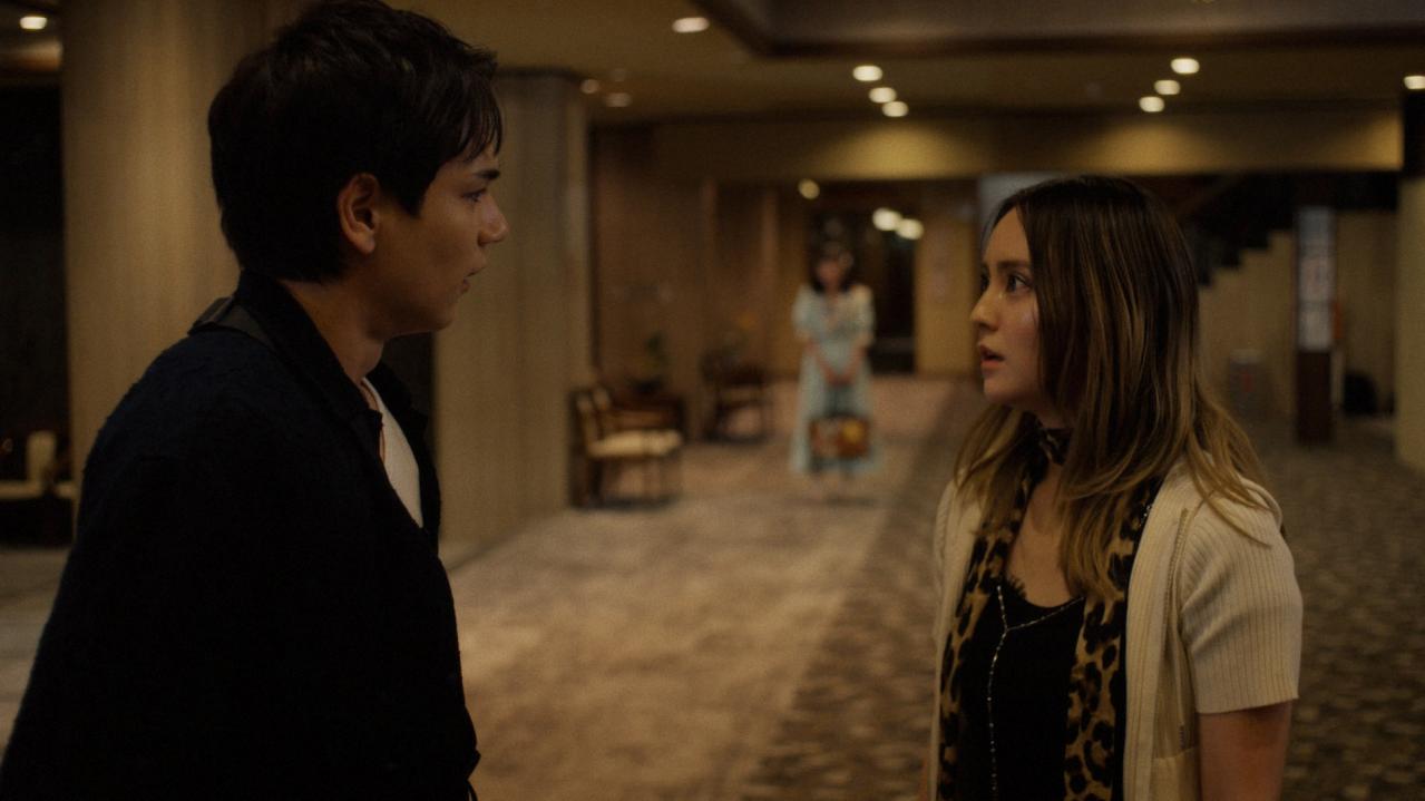 豆原一成（JO1）主演【夫婦と16歳〜狂気の隣人〜】第4話の写真、あらすじを公開！ 美子（かたせ梨乃）を「お母さん」と呼ぶ謎の女が出現！（ネタバレあり）（画像2）
