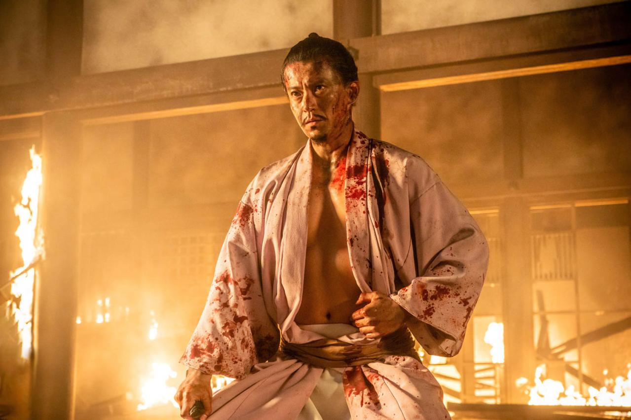 【豊臣兄弟！】織田信長（小栗旬）はなぜ追い詰められた？ 幻影演出で見えた心の内は…