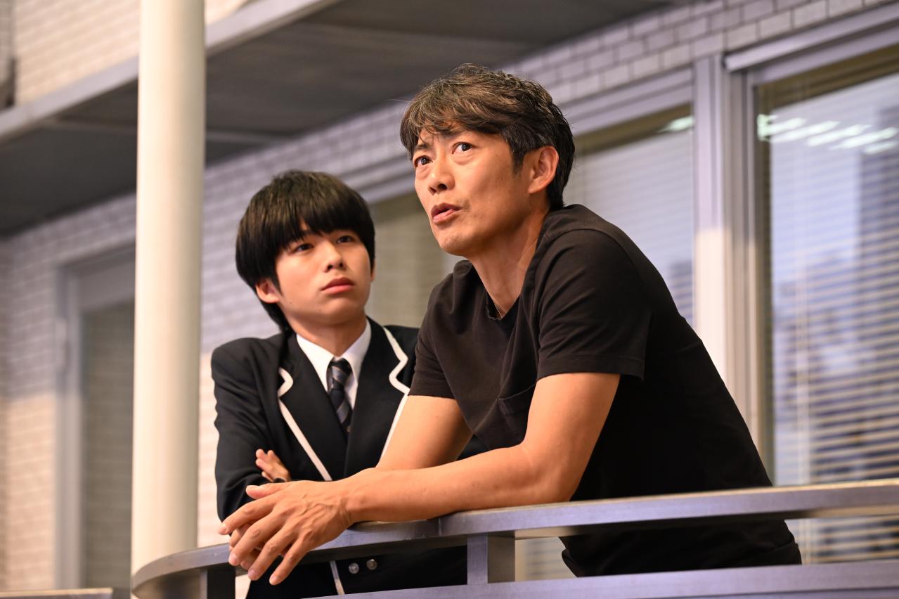 反町隆史主演「GTO」第3話“鬼塚は存在しない”クラスの異変と影のボスの気配【ネタバレあり】