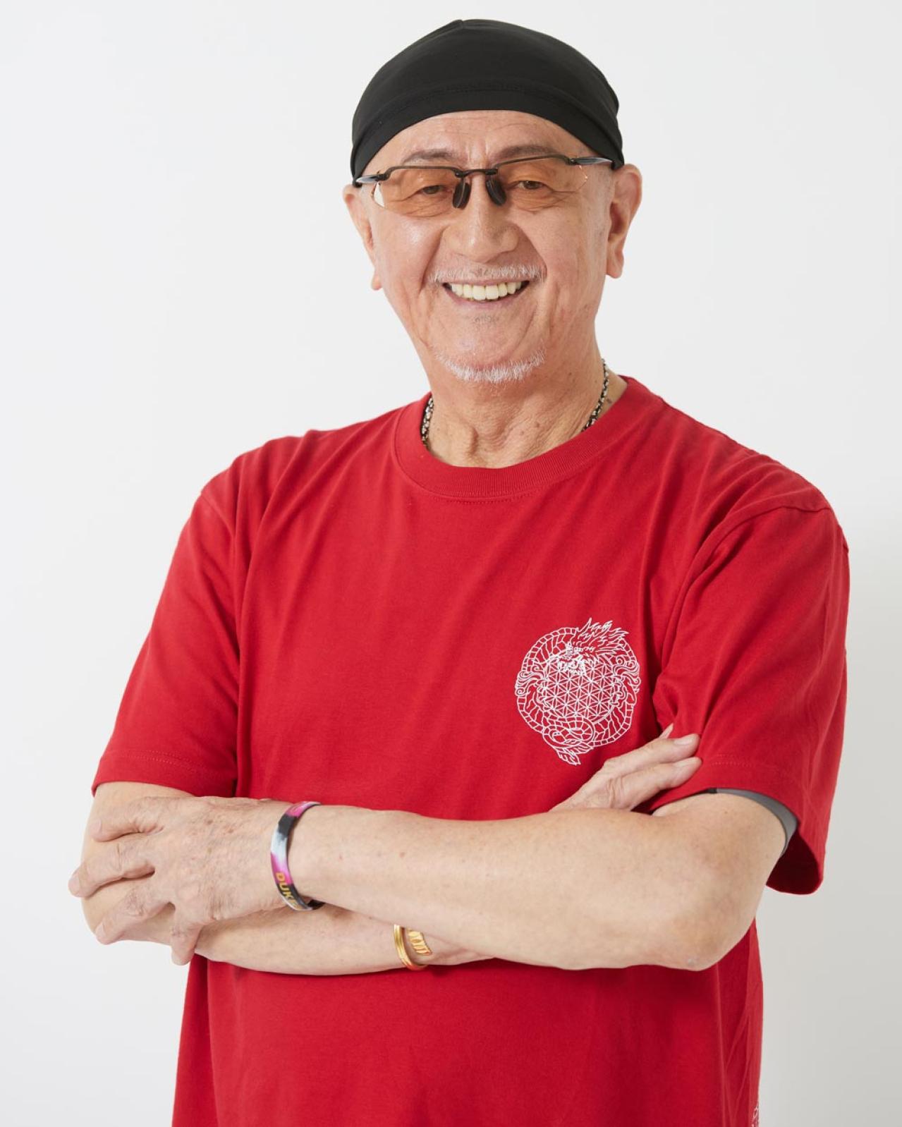 72歳・デューク更家の「健康になる歩き方」レッスン。合言葉は「気がついたら100歳だった！」（画像2）