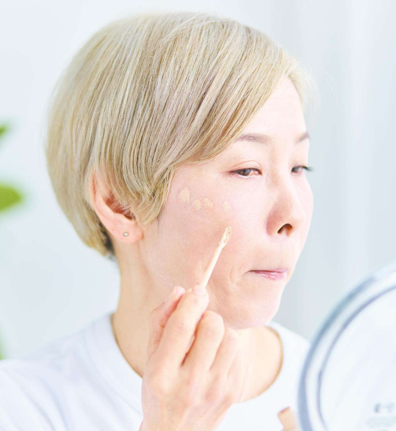 ヘアメイク職人・化け子さん【大人の肌・髪の悩み相談室】シミの厚塗り・たるみクマ・薄毛見えを自然に整えるコツ（画像5）