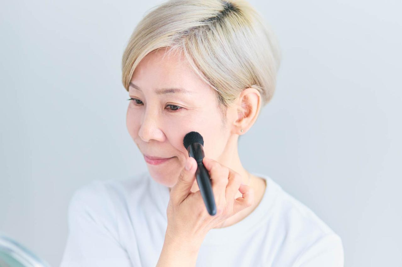 ヘアメイク職人・化け子さん【大人の肌・髪の悩み相談室】シミの厚塗り・たるみクマ・薄毛見えを自然に整えるコツ
