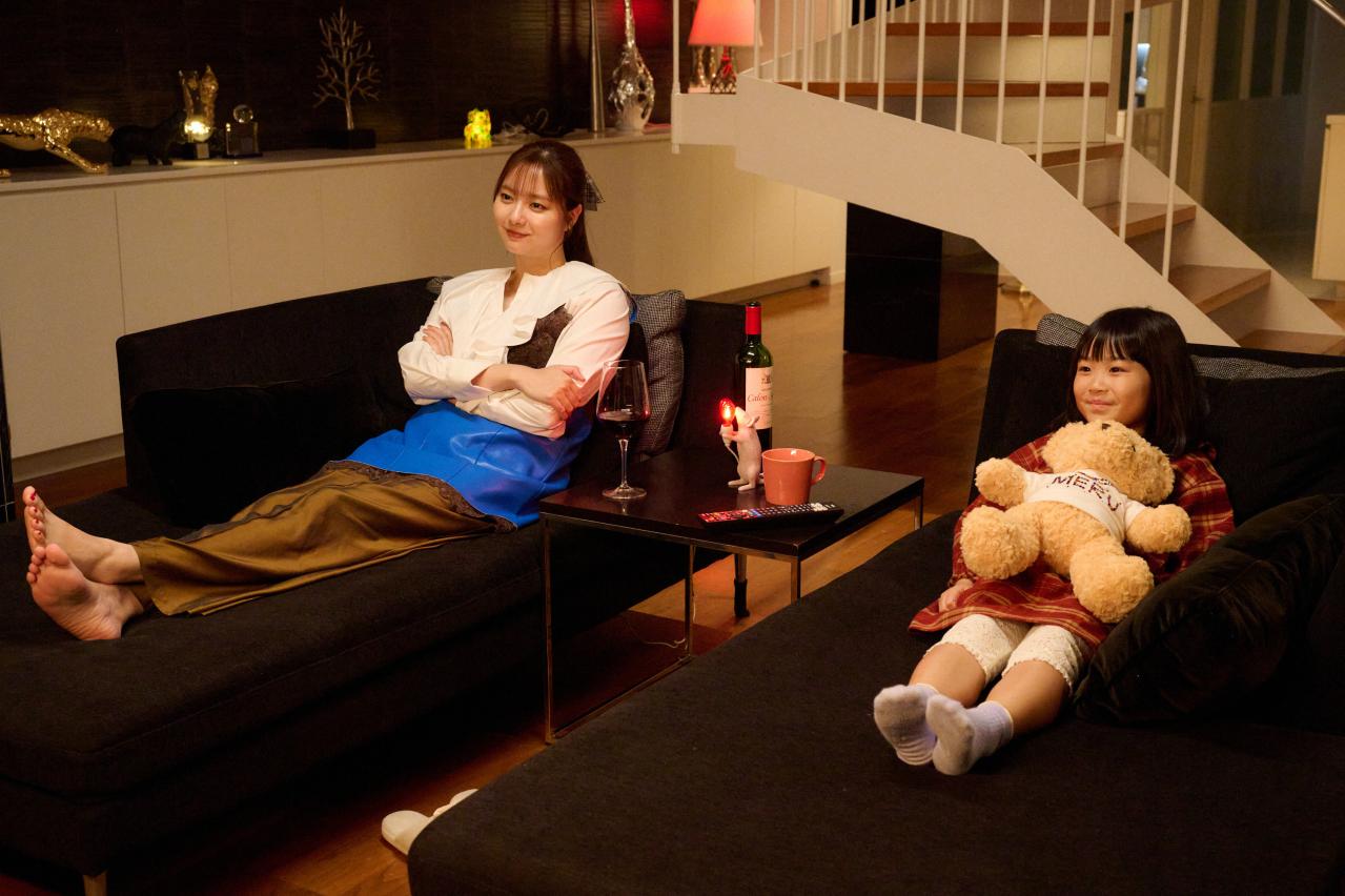 テレ東・新ドラマ【妻を引退します】第3話「元天才子役の逆襲」のあらすじは？ 元天才子役・鮎川穂奈未（朝日奈央）に再びオーディションのチャンスが舞い込んできた！（ネタバレあり）（画像9）