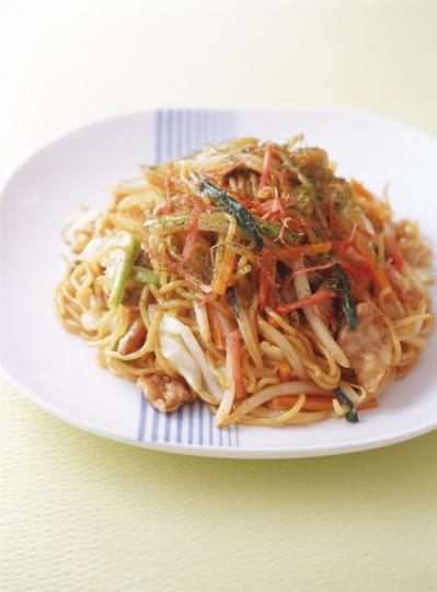 【焼きそば】がおいしくなるソースの配合とは？ 4種の絶品バリエも紹介（サムネイル画像3）