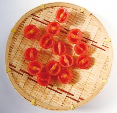 パックごと冷蔵庫に入れてない？【ミニトマト】が長もちする保存法（サムネイル画像4）