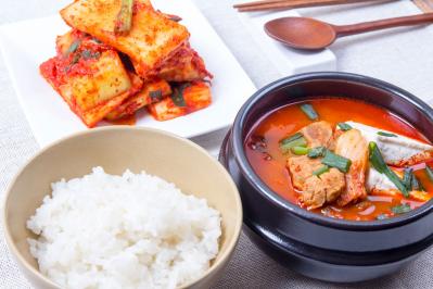 「愛の不時着」2話 ジョンヒョク（ヒョンビン）がセリ（ソン・イェジン）のために作った料理とは？【韓国ドラマ】