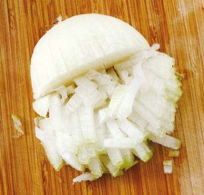 【玉ねぎ保存の完全ガイド】涙が出ない冷凍＆冷蔵保存のコツと活用レシピ（サムネイル画像6）