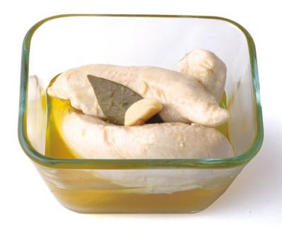 【鶏肉】の保存方法。トレーのまま冷蔵庫に入れてない？ 鮮度を保つコツは （サムネイル画像7）