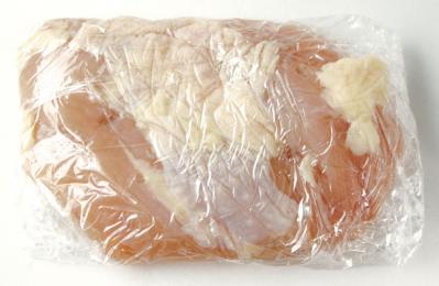 【鶏肉】の保存方法。トレーのまま冷蔵庫に入れてない？ 鮮度を保つコツは （サムネイル画像2）