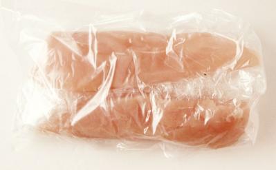 【鶏肉】の保存方法。トレーのまま冷蔵庫に入れてない？ 鮮度を保つコツは （サムネイル画像5）