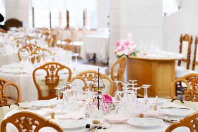 【結婚式のマナー】わが子が結婚。親としてどう振る舞えばよい？50代から心得ておきたい冠婚葬祭の常識