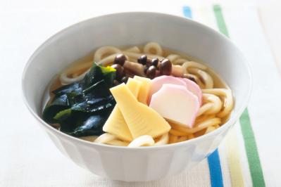 【麺つゆ】の調味料の正しい配合とは？　関東風、関西風の違いって？