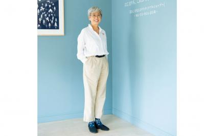 顔が引き締まる、印象を変えられる。ヘアメイク、スタイリスト、3人のマチュア世代がお手本！大人のおしゃれめがねスタイル