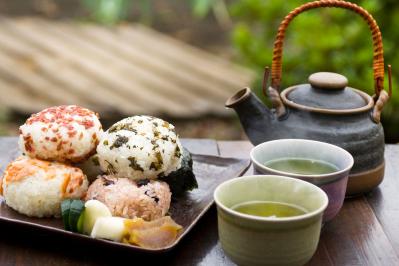 知らなきゃ損する【やせるお茶の飲み方】医師が語る、その理由とは？