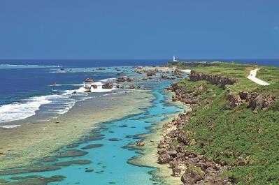 東平安名崎　沖縄県宮古島　宮古島の東端に細長く伸びる岬（サムネイル画像）
