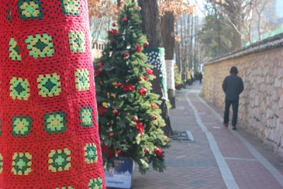 韓国ドラマのロケ地の聖地！ 徳寿宮の石垣通り沿いにできた、シックな器屋さんを訪ねて（サムネイル画像12）