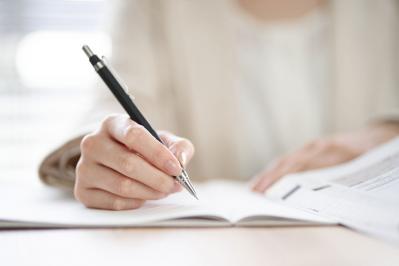 パートタイマーの働き方。2022年改正の厚生年金加入基準を解説