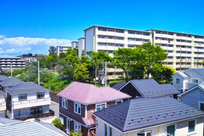 【親の家】実家を相続したら、 住みますか？　売却しますか？【実家相続時の税制】を知っておく