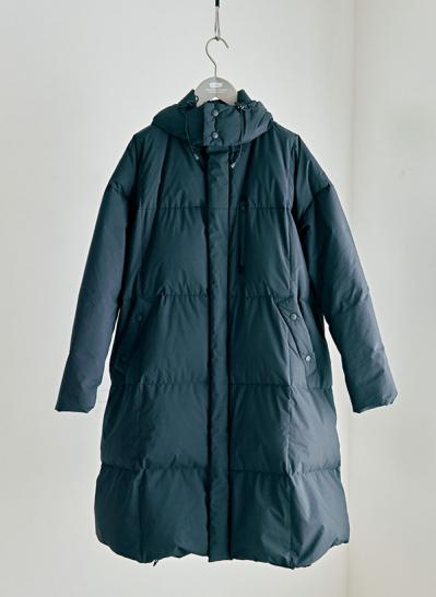 エッセイスト柳沢小実さんの衣服への投資術「無駄を減らせる」クローゼットダイアリーとは？（サムネイル画像5）