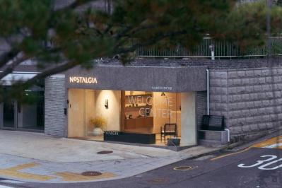 ソウルの最新スポット【伝統的家屋】北村韓屋村の入り口付近にできた、ハイセンスな韓屋カフェ＆ホテルへ（サムネイル画像13）