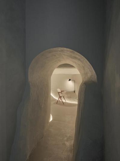 ソウルの最新スポット【伝統的家屋】北村韓屋村の入り口付近にできた、ハイセンスな韓屋カフェ＆ホテルへ（サムネイル画像12）