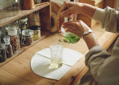 【素敵なあの人の家時間】ブイロガー・暮らしのつづりさん「海辺の平屋で“小さく暮らす”がテーマです」（サムネイル画像3）