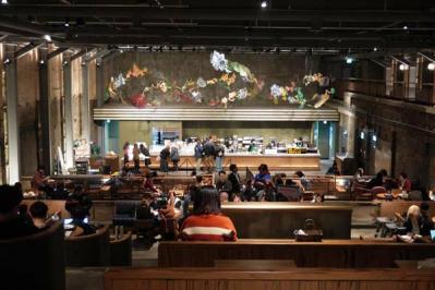 ソウルで最大の市場・京東市場内にできたスターバックスは、古い映画館を改装した新名所！【2023年連載1位記事】（サムネイル画像3）