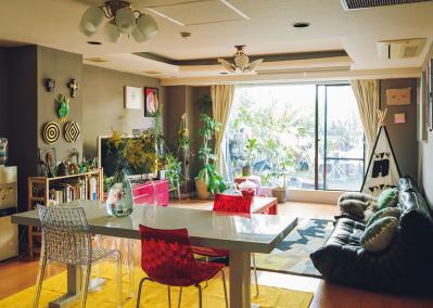 森の中にいるような、賃貸マンションのバルコニー【実例】「植物おしゃれに飾るのではなく、共生しています」（サムネイル画像2）